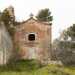 ...che si affianca allannessa chiesetta dedicata a San Michele Arcangelo, piccolo edificio impreziosito da lesene decorative e dal color rosso sbiadito